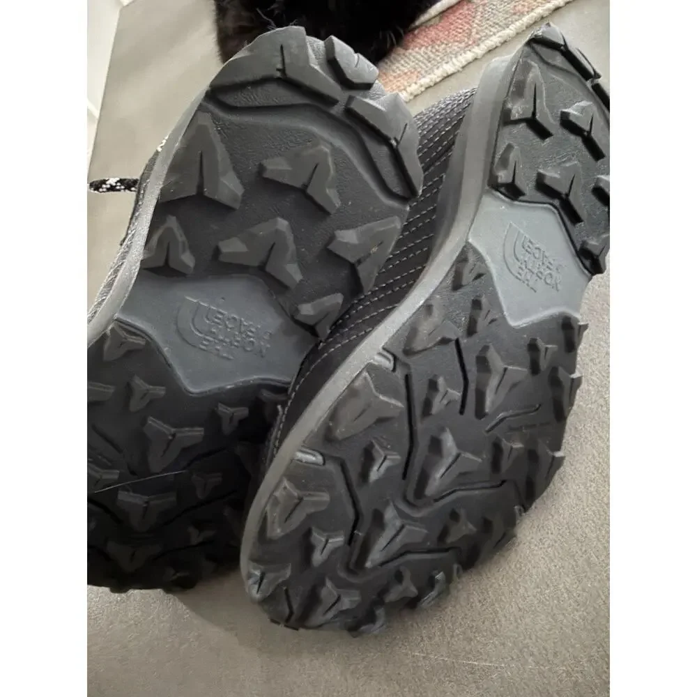 The North Face Boots Boys 4 Fastpack Hiker Mid Black Gray Waterproof Hiking